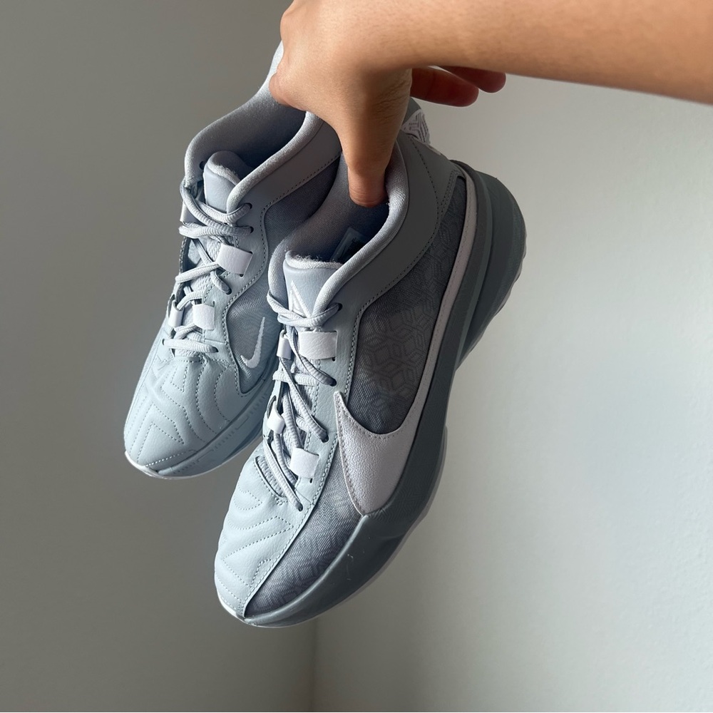 Nike Air Zoom Freak 5 TB 'Wolf Grey’ Sneakers, Sz. 9